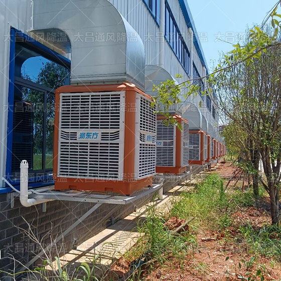 潤東方環(huán)?？照{(diào)頂出風(fēng)安裝.jpg