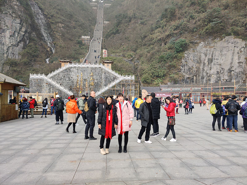 潤東方環(huán)?？照{(diào)團(tuán)隊出游