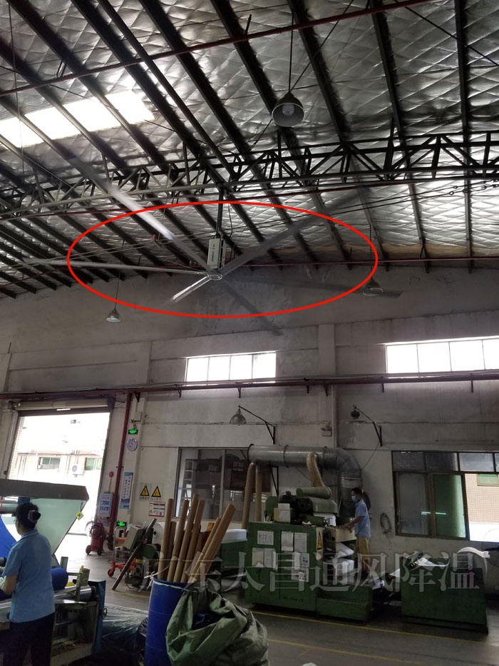 解決大型車(chē)間通風(fēng)降溫就選用工業(yè)大風(fēng)扇