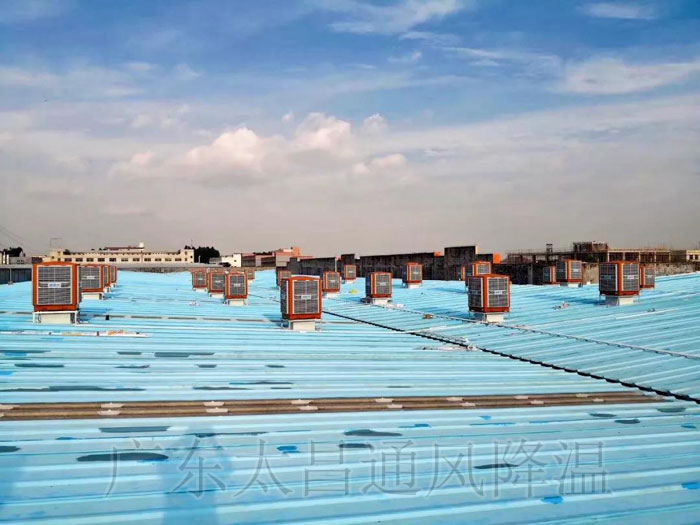 注塑廠降溫方案-潤東方環(huán)?？照{(diào)